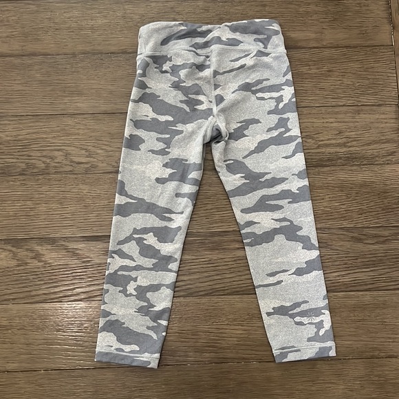Athleta Girl Camo chit chat capri leggings - Picture 9 of 9